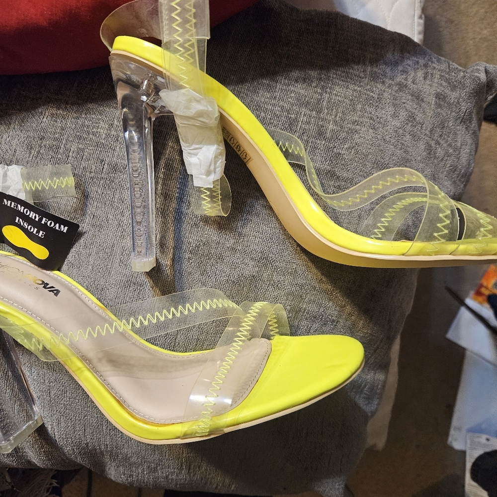 Womens New Yellow High Heeled Open Toe Shoe